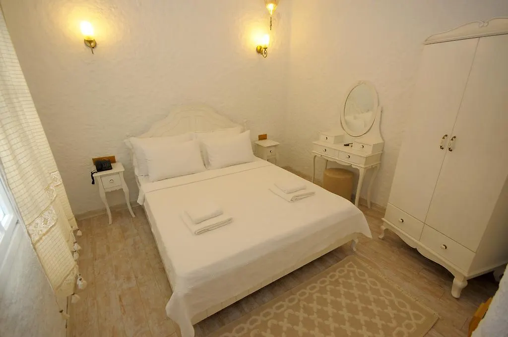 Hotel Alacati Alanur Otel